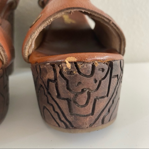 Free People Farrah Whiskey Wooden Etched Eyelet Leather Clogs 38 - Picture 8 of 13